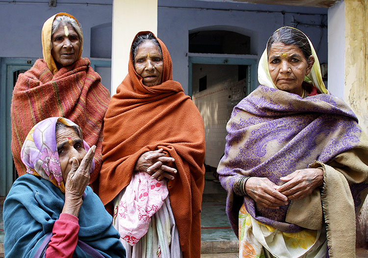 Widows - Vrindavin, India - Barbara Raisbeck Photography